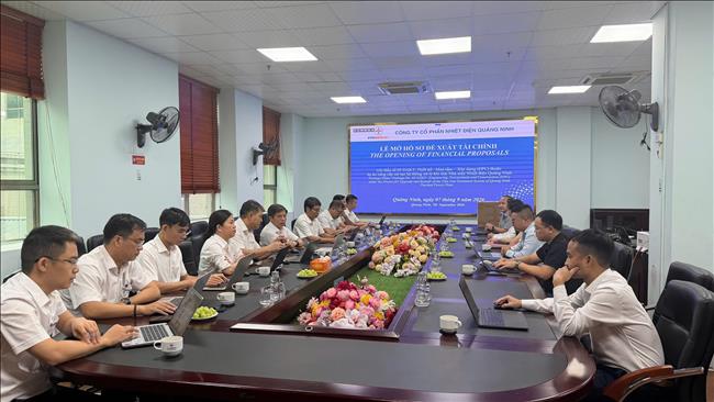 Công ty cổ phần Nhiệt điện Quảng Ninh tổ chức Lễ mở hồ sơ đề xuất tài chính Gói thầu EPC Dự án nâng cấp hệ thống xử lý khí thải