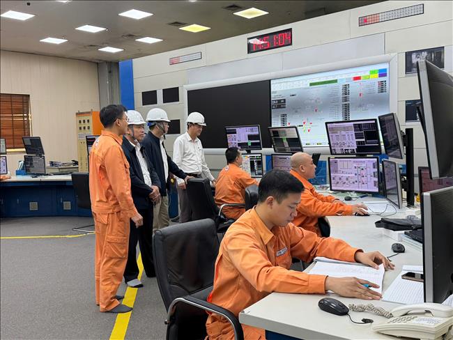 Công ty cổ phần Nhiệt điện Quảng Ninh: Thi đua cao điểm “90 ngày vận hành an toàn, ổn định, hiệu quả” chào mừng Đại hội XIV của Đảng