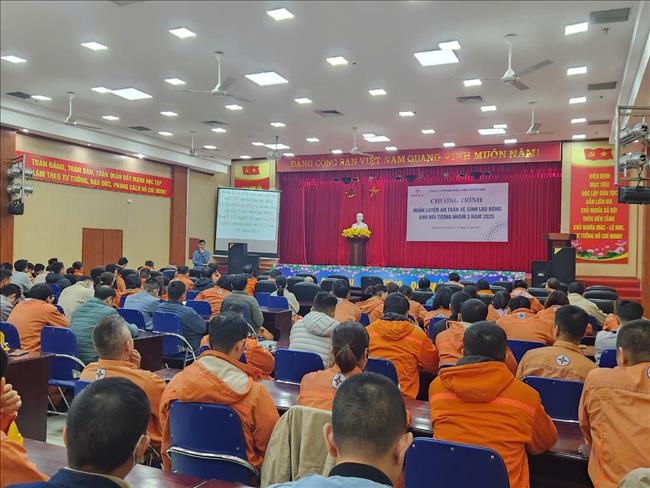 Công ty cổ phần Nhiệt điện Quảng Ninh tổ chức huấn luyện An toàn vệ sinh lao động năm 2025