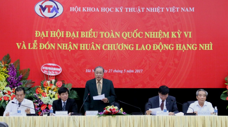 PGS. TS. Trương Duy Nghĩa, Chủ tịch VTA trình bày báo cáo Tổng kết nhiệm kỳ 2012-2017 và phương hướng hoạt động nhiệm kỳ 2017-2022.