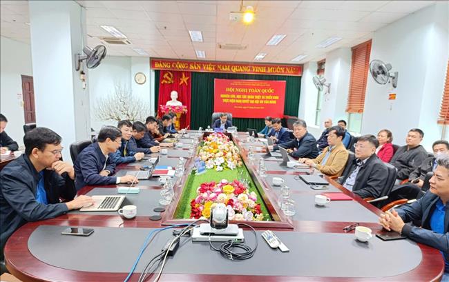 Đảng bộ Công ty cổ phần Nhiệt điện Quảng Ninh tham dự Hội nghị trực tuyến toàn quốc nghiên cứu, học tập, quán triệt, triển khai thực hiện nghị quyết Đại hội XIV của Đảng
